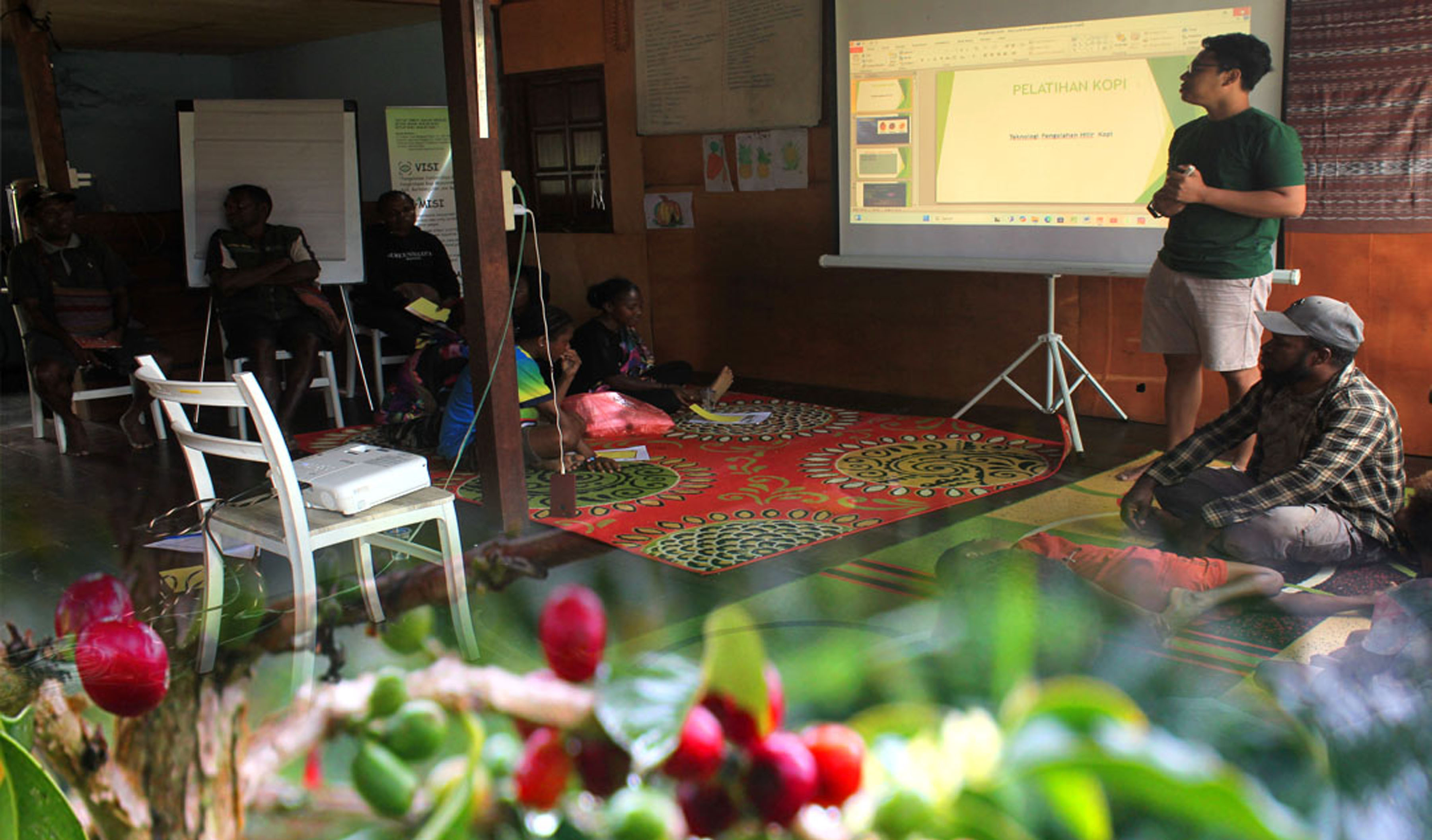 Kunjungan Belajar Dan Studi Banding Ke Kelompok Yang Telah Berhasil Melakukan Budidaya Kopi.